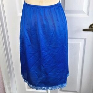 Vintage‎ Blue Half Slip Size M Nylon Lace Lingerie Made In The USA